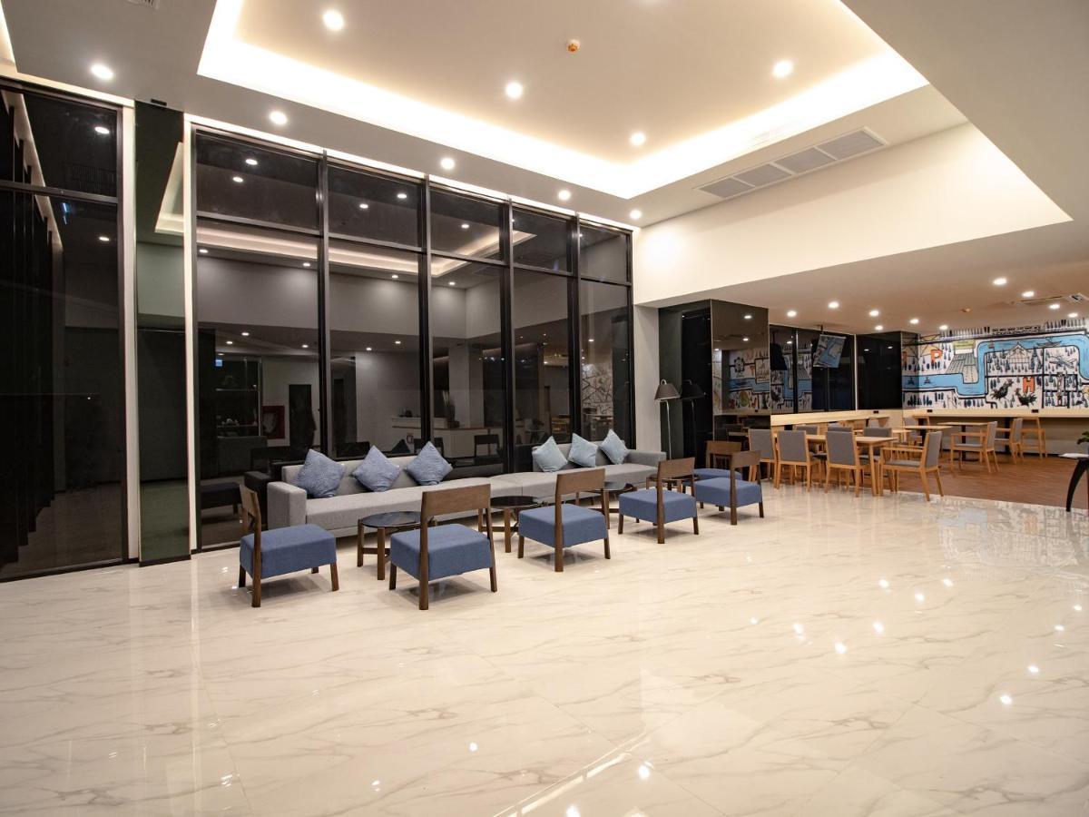 Fortune D Hotel Пхитсанулок Экстерьер фото