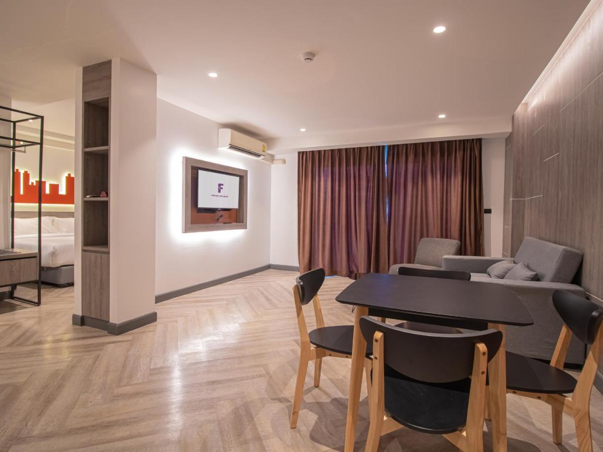Fortune D Hotel Пхитсанулок Экстерьер фото