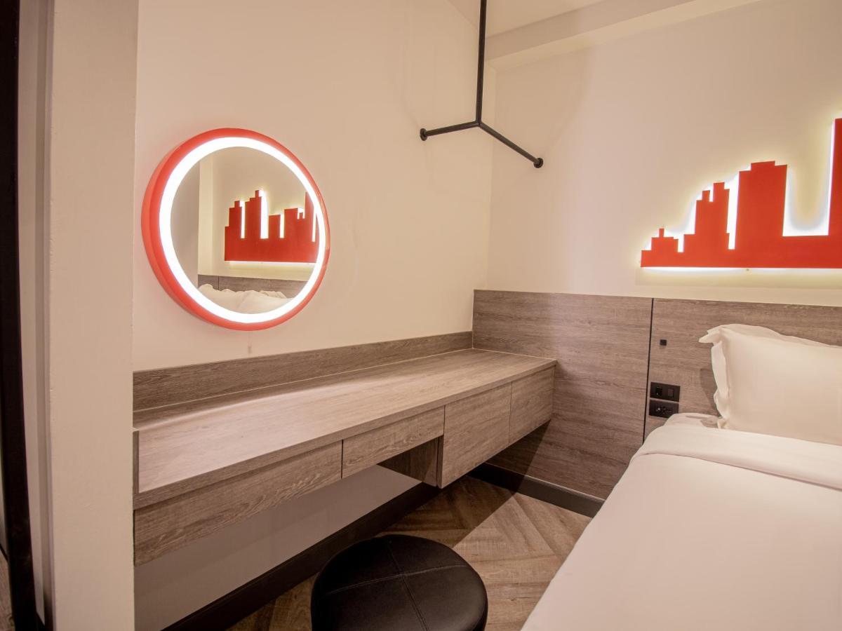 Fortune D Hotel Пхитсанулок Экстерьер фото